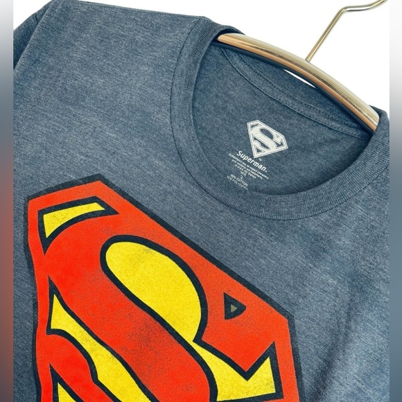 Superman Logo Blue T-Shirt, Size Large - Picture 3 of 6